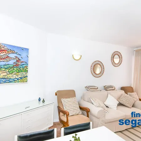 Auramar Apartment